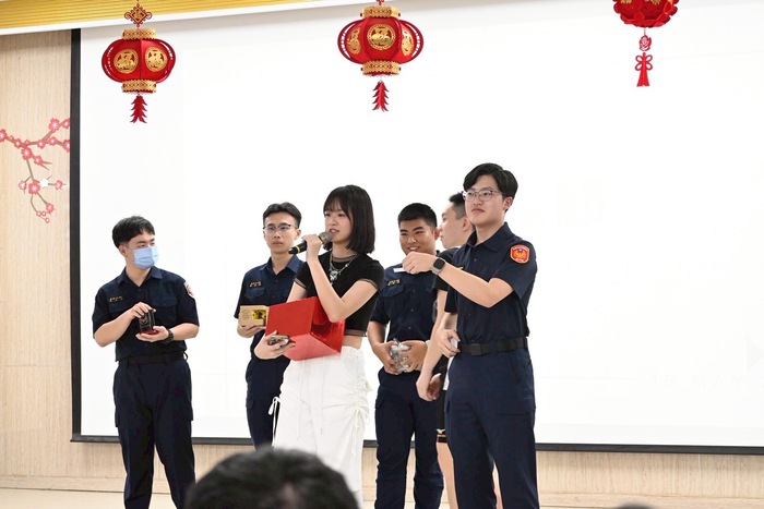 區隊長抽獎之影像