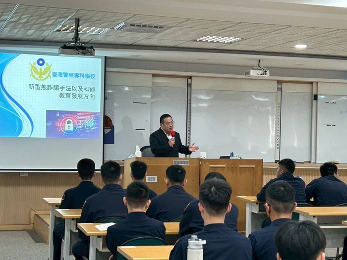 賴谷鑫主任演講之影像圖片